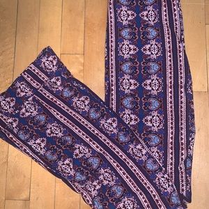 Comfy patterned bootcut pants!🤙